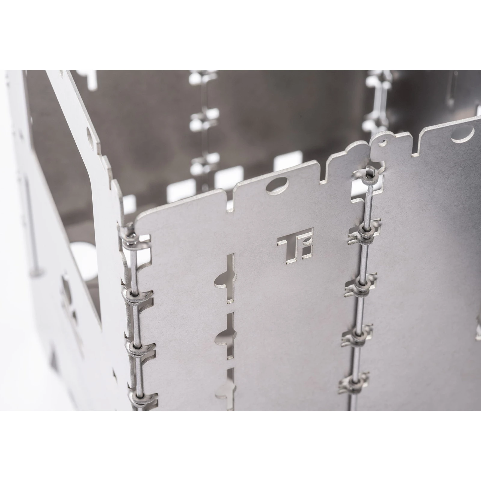 Bushcraft Essentials Bushbox XL Titanium - HOBO Kocher 6 Bushcraft Essentials Bushbox XL Titanium - HOBO Kocher – Bild 6