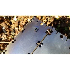 Bushcraft Essentials Bushbox LF Titanium - Hobo-Kocher 17 Bushcraft Essentials Bushbox LF Titanium - Hobo-Kocher -Camping-ausrüstung Verkaufsgeschäft BCE 044 Bushbox LF Titanium Action Shot 3