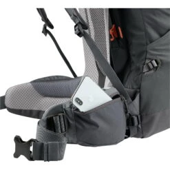 Deuter Futura Air Trek 60 + 10 - Trekkingrucksack -Camping-ausrüstung Verkaufsgeschäft deuter futura air trek 60 10 trekkingrucksack black graphite de 3402321 7403 0 5