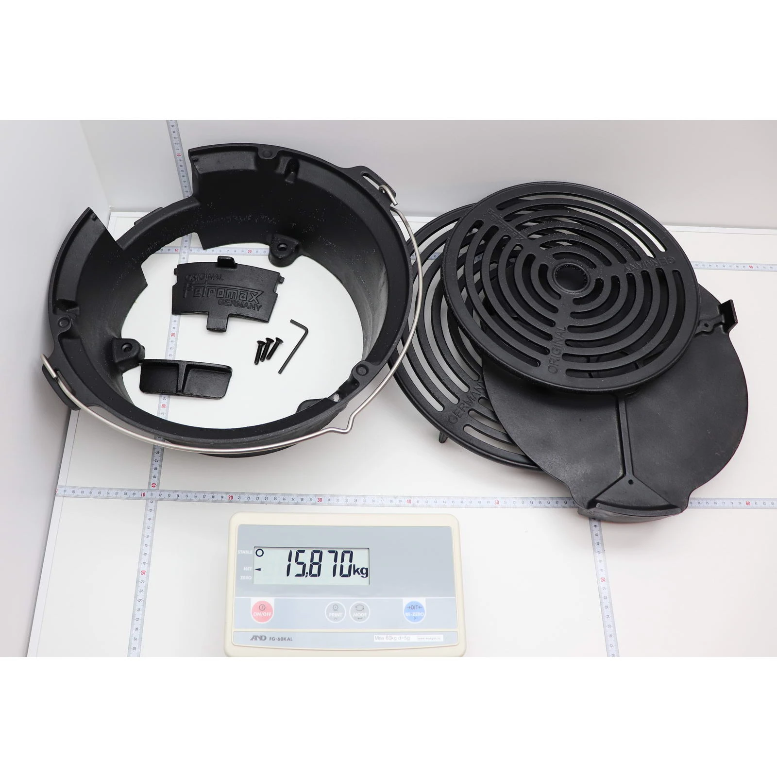 Petromax Feuergrill Tg3 - Holzkohlegrill 9 Petromax Feuergrill Tg3 - Holzkohlegrill – Bild 9