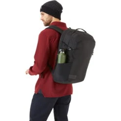 Rab Depot 28 - Laptop-Rucksack -Camping-ausrüstung Verkaufsgeschäft rab depot 28 laptop rucksack qap 15 blk 3